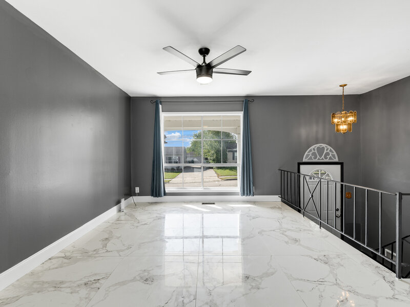 304 Hamrick Avenue Romeoville IL 60446