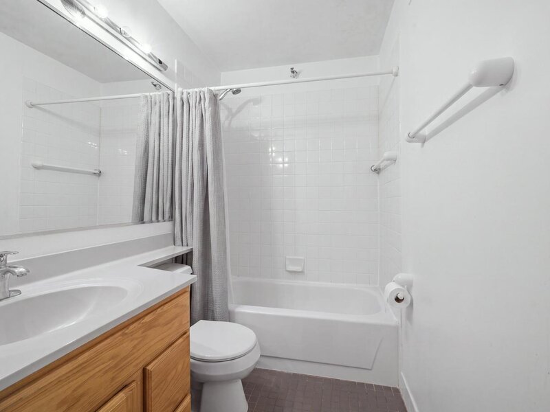 3660 N Lake Shore Drive Chicago IL 60613
