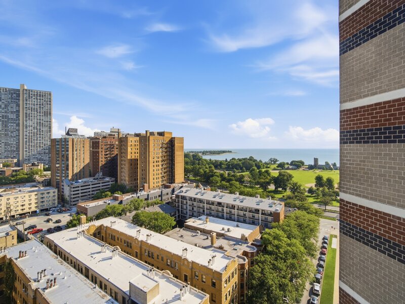 3660 N Lake Shore Drive Chicago IL 60613