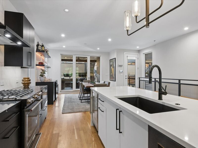 2719 W Haddon Avenue Chicago IL 60622
