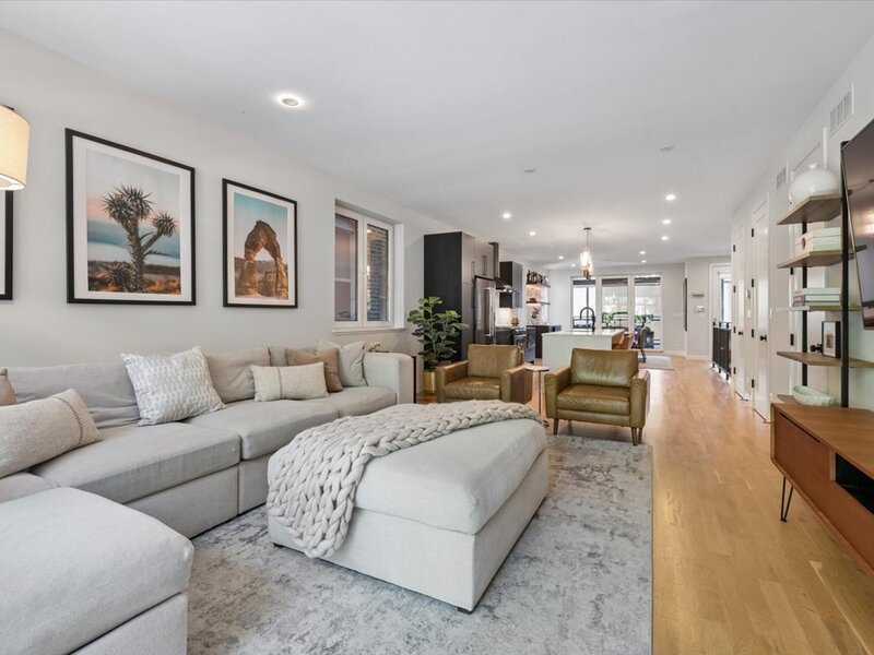 2719 W Haddon Avenue Chicago IL 60622
