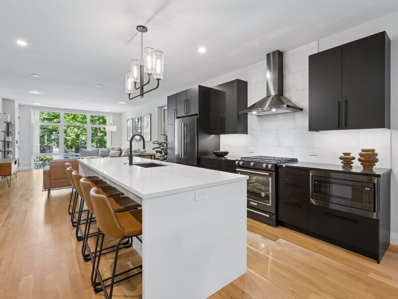 2719 W Haddon Avenue Chicago IL 60622