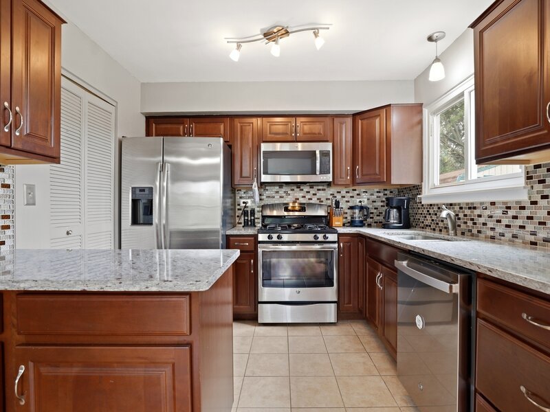340 Homewood Drive Bolingbrook IL 60440