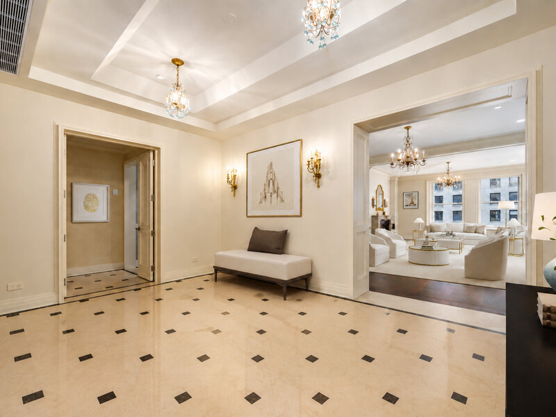 159 E Walton Place Chicago IL 60611