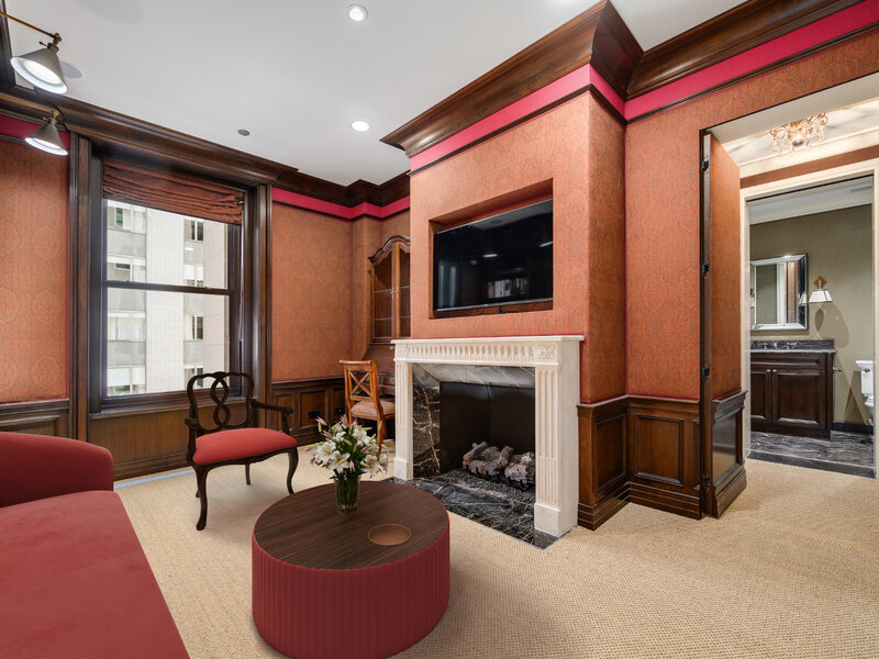 159 E Walton Place Chicago IL 60611