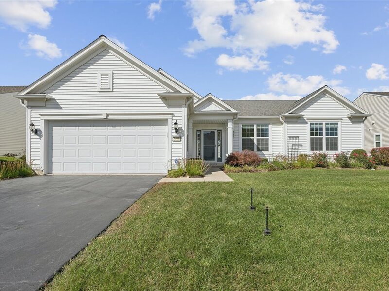 3228 Province Circle Mundelein IL 60060