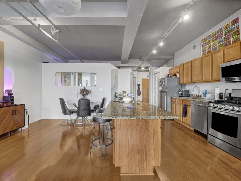 1525 S Sangamon Street Chicago IL 60608