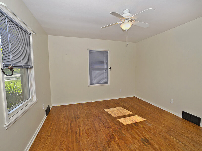 735 Sherwood Avenue Ottawa IL 61350