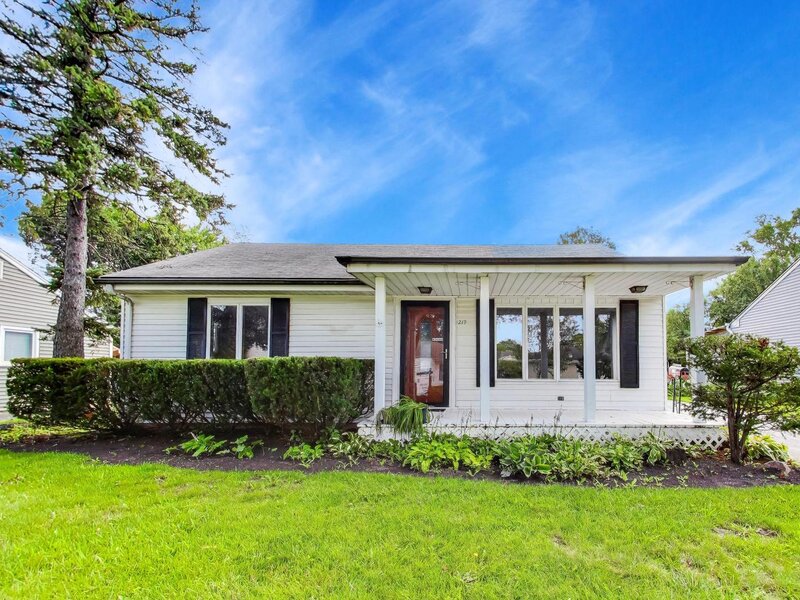 219 N William Street Mount Prospect IL 60056