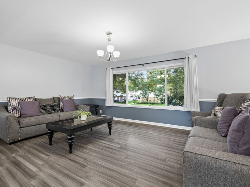 147 Monroe Street Oswego IL 60543