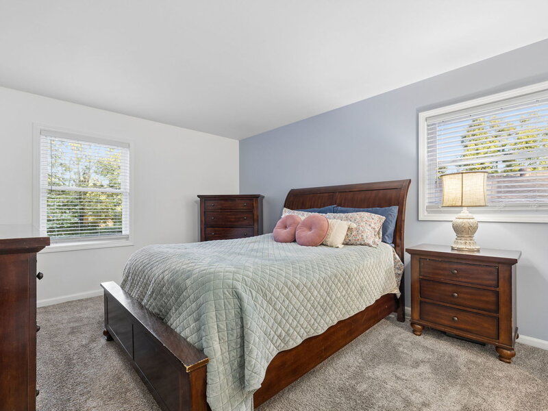 147 Monroe Street Oswego IL 60543
