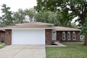 Photo of 5 Lakewood Court Park Forest IL 60466