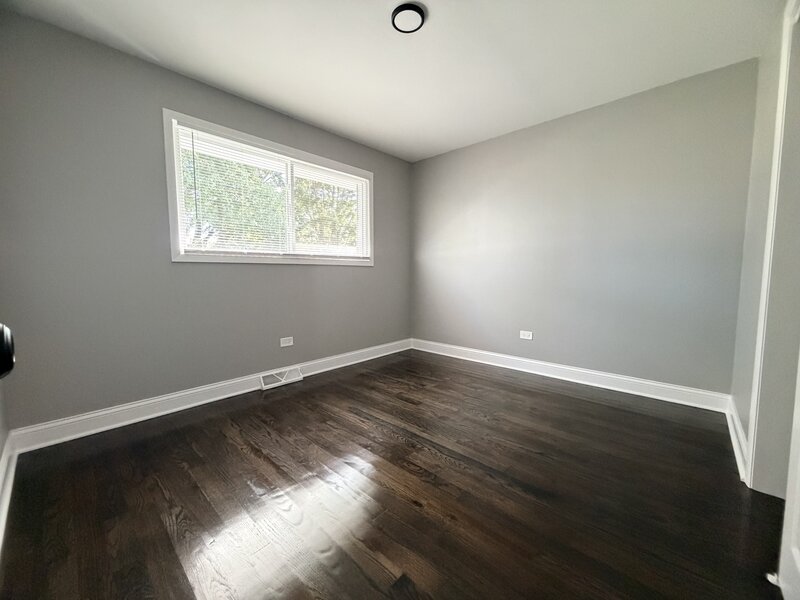 5 Lakewood Court Park Forest IL 60466