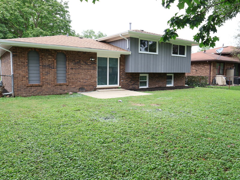 5 Lakewood Court Park Forest IL 60466