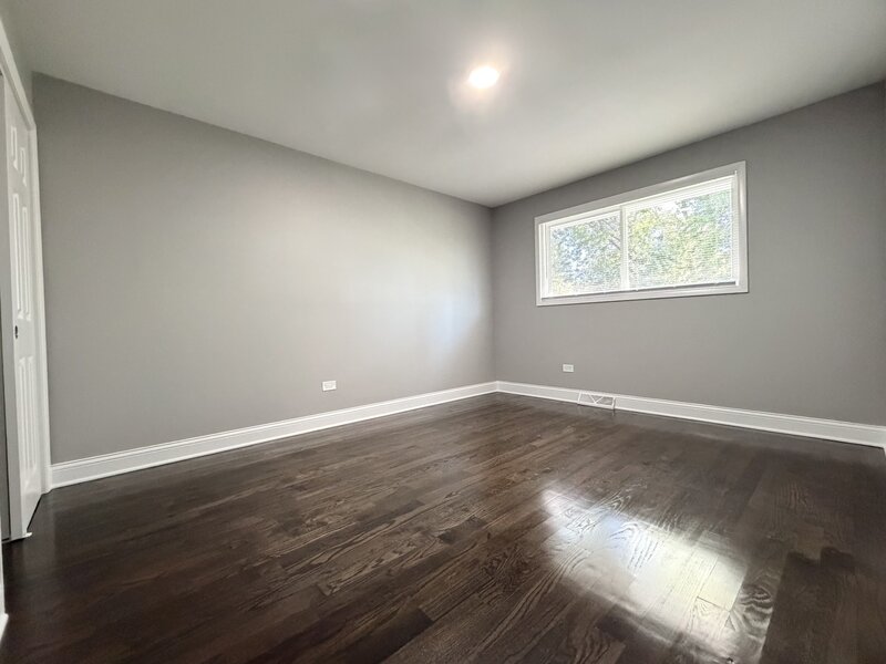 5 Lakewood Court Park Forest IL 60466