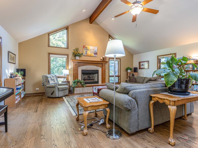 92 Golfview Road Lake Zurich IL 60047