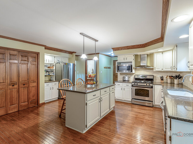 92 Golfview Road Lake Zurich IL 60047