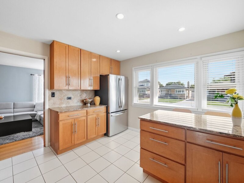 2416 Ernst Street Franklin Park IL 60131