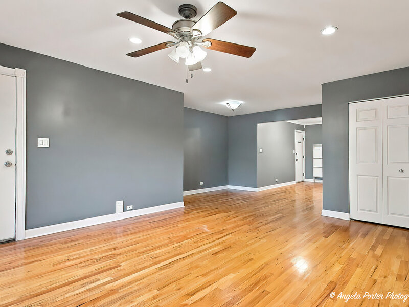 9402 Bay Colony Drive Des Plaines IL 60016