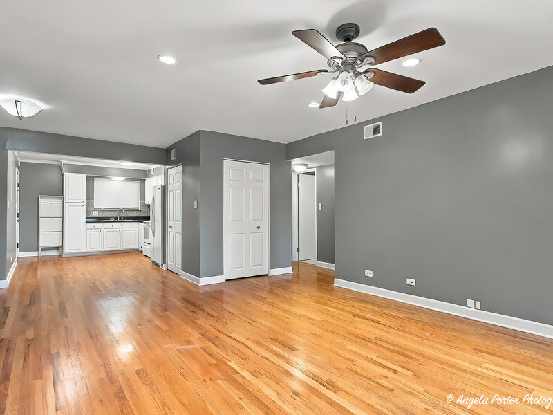 9402 Bay Colony Drive Des Plaines IL 60016