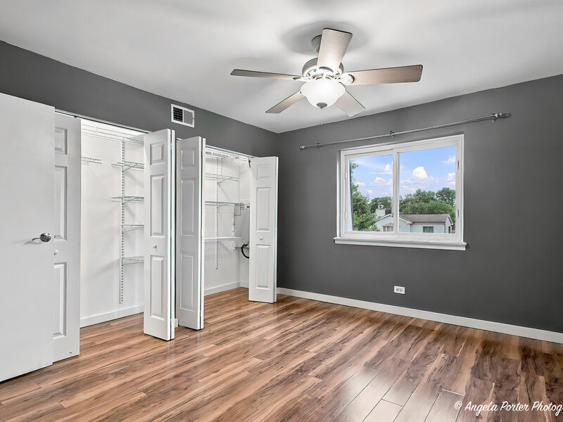 9402 Bay Colony Drive Des Plaines IL 60016