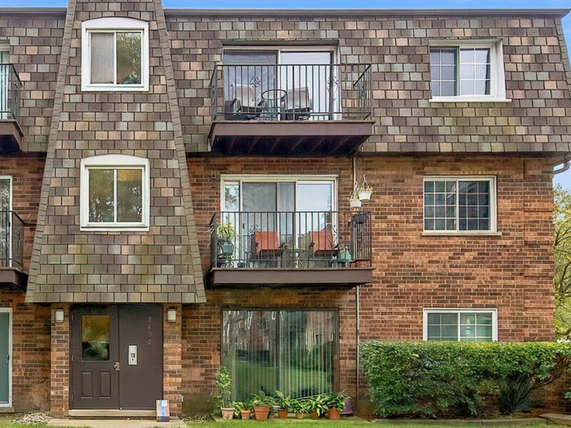 9402 Bay Colony Drive Des Plaines IL 60016