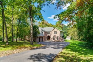 Photo of 26792 W Lakeview Drive Lake Barrington IL 60084