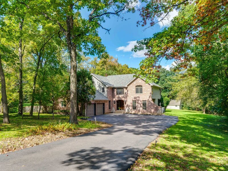 26792 W Lakeview Drive Lake Barrington IL 60084