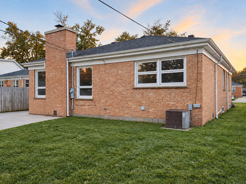 1821 Mayfair Avenue Westchester IL 60154