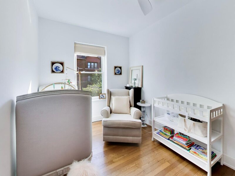 5853 N Glenwood Avenue Chicago IL 60660
