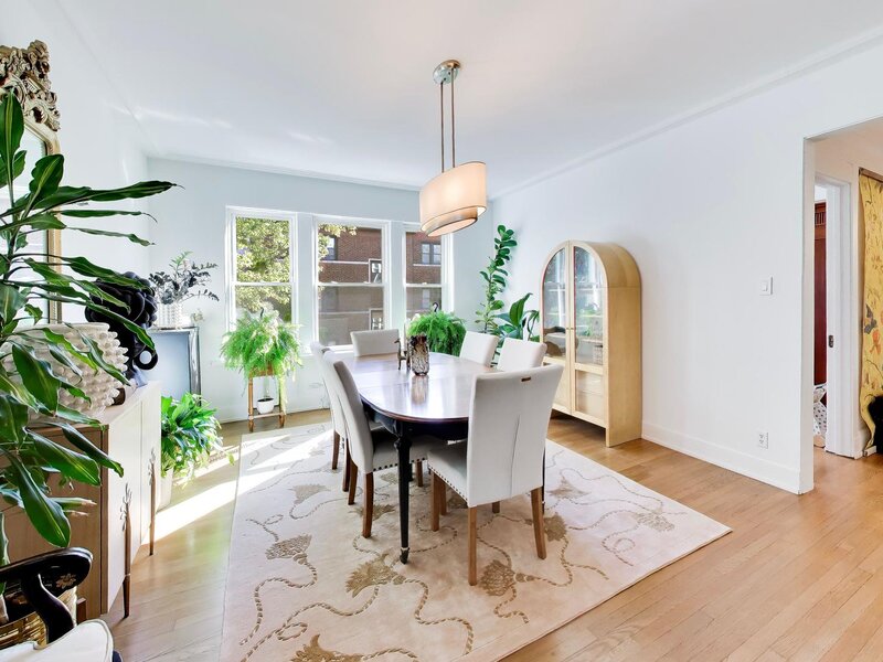 5853 N Glenwood Avenue Chicago IL 60660