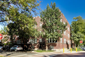 Photo of 5853 N Glenwood Avenue Chicago IL 60660 Unit 2S