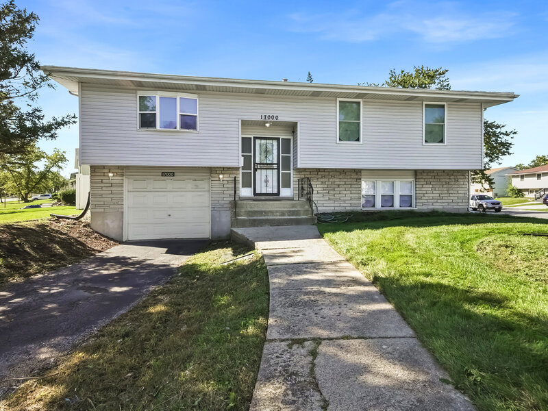 17000 Pine Court Hazel Crest IL 60429