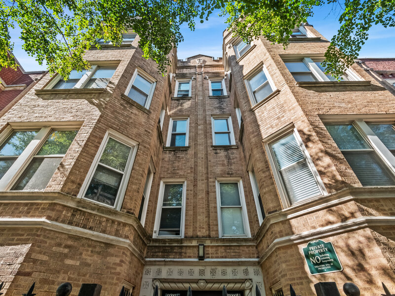 7012 S Paxton Avenue Chicago IL 60649