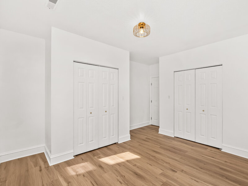 7012 S Paxton Avenue Chicago IL 60649