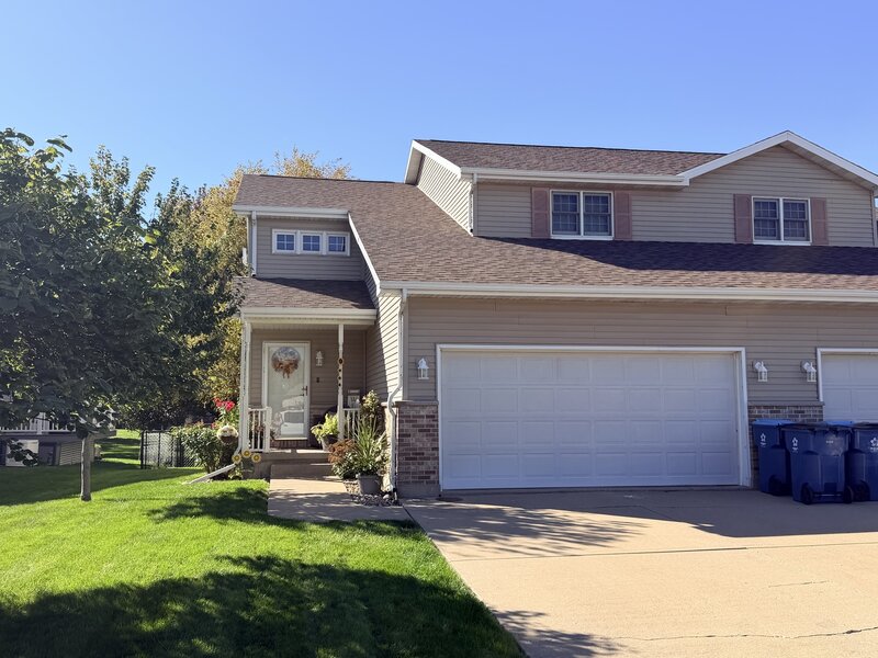 213 Oakwood Avenue Oglesby IL 61348