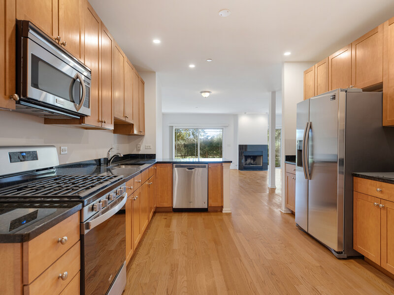 152 Finstad Drive Libertyville IL 60048