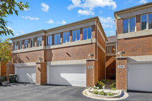 Photo of 152 Finstad Drive Libertyville IL 60048