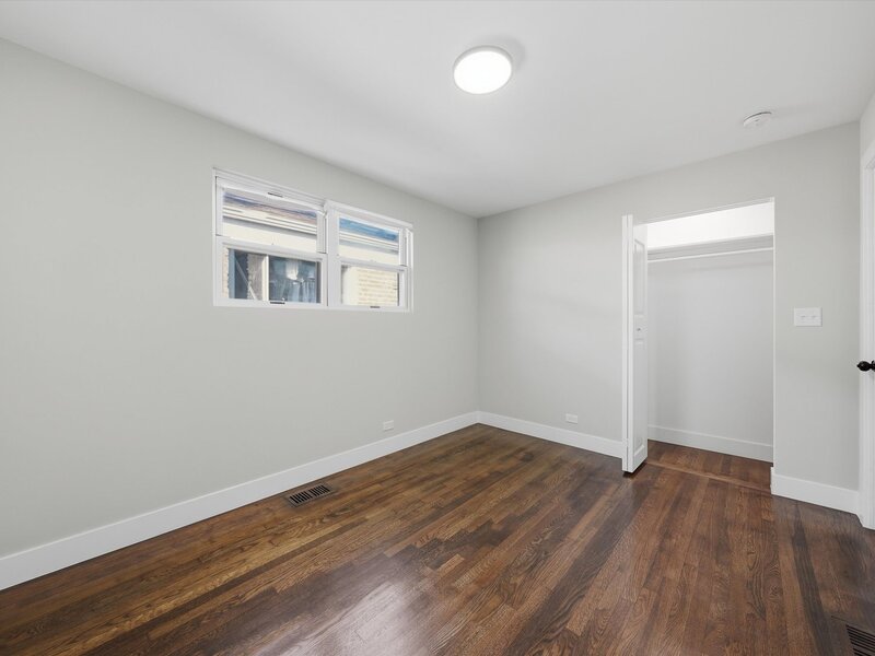 4541 S Leclaire Avenue Chicago IL 60638