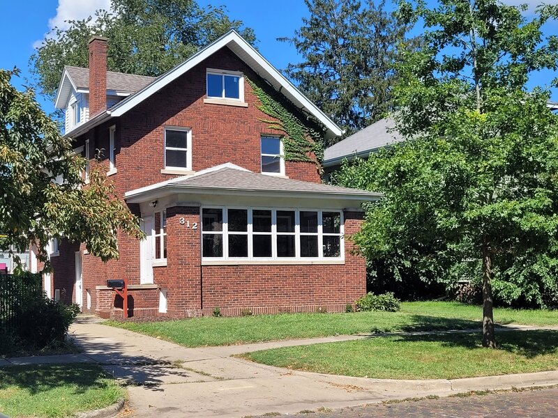 312 W White Street Champaign IL 61820