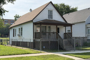 Photo of 10222 S Indiana Avenue Chicago IL 60628