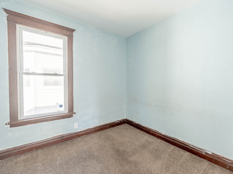 10222 S Indiana Avenue Chicago IL 60628