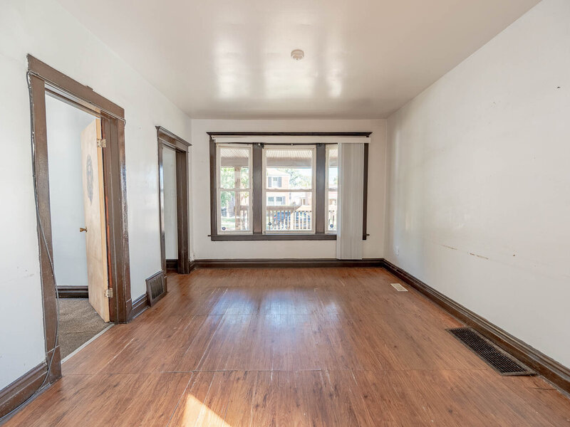 10222 S Indiana Avenue Chicago IL 60628