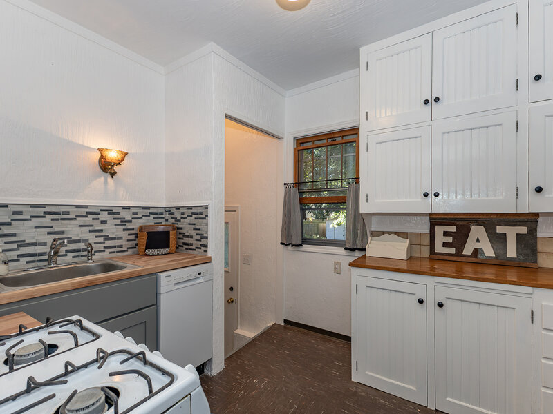 1402 28th Avenue Moline IL 61265