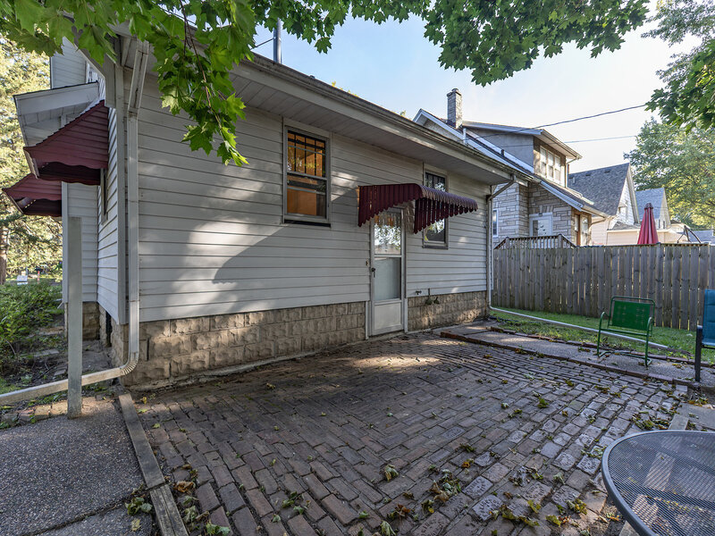 1402 28th Avenue Moline IL 61265