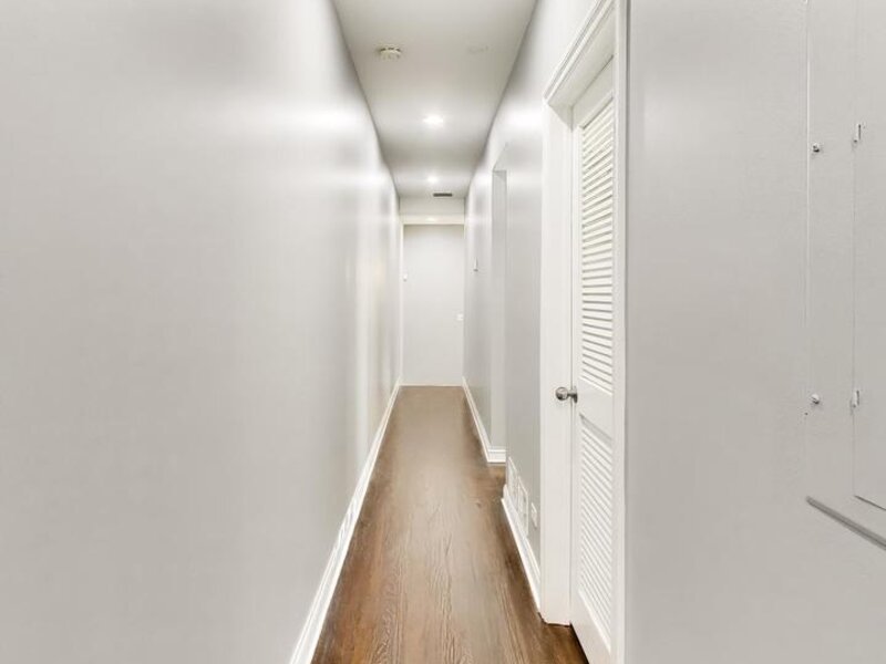 3535 S Prairie Avenue Chicago IL 60653