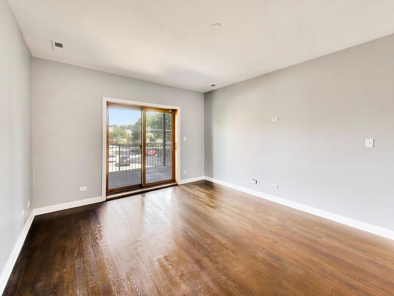 3535 S Prairie Avenue Chicago IL 60653