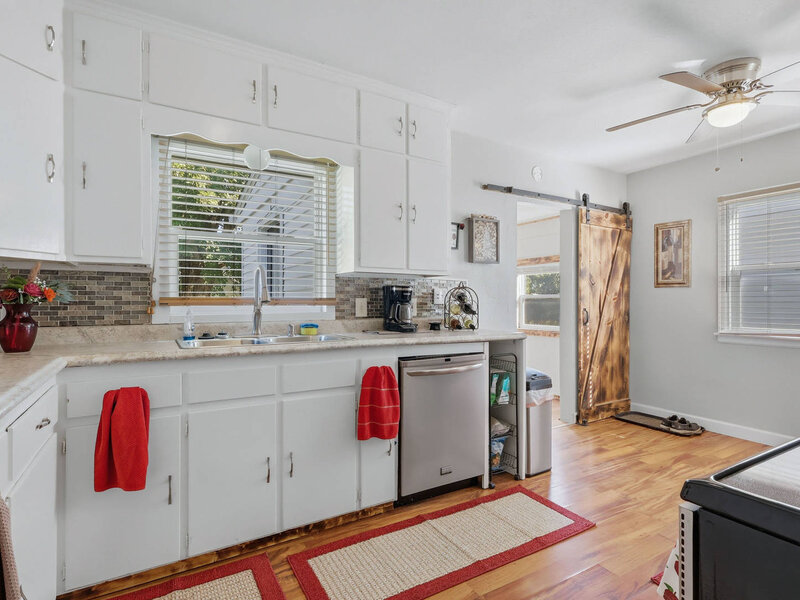 436 W Garfield Street Davenport IA 52803