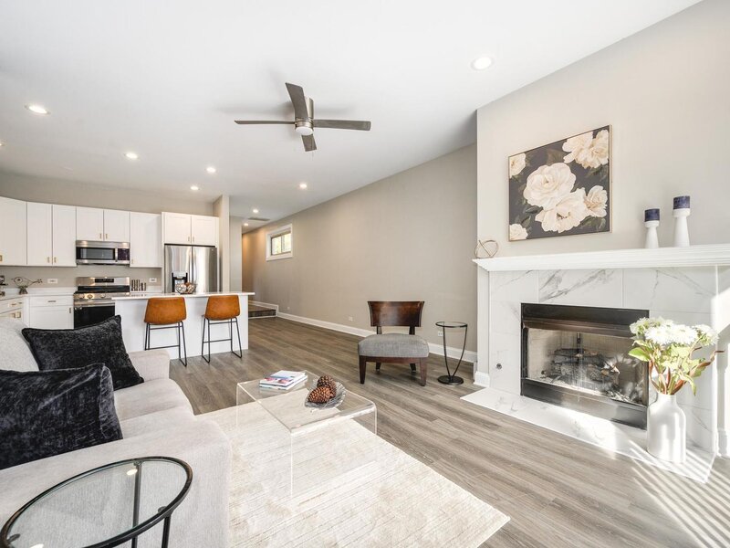 116 S Bell Avenue Chicago IL 60612