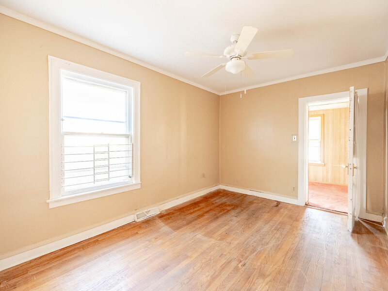 8343 S Dorchester Avenue Chicago IL 60619